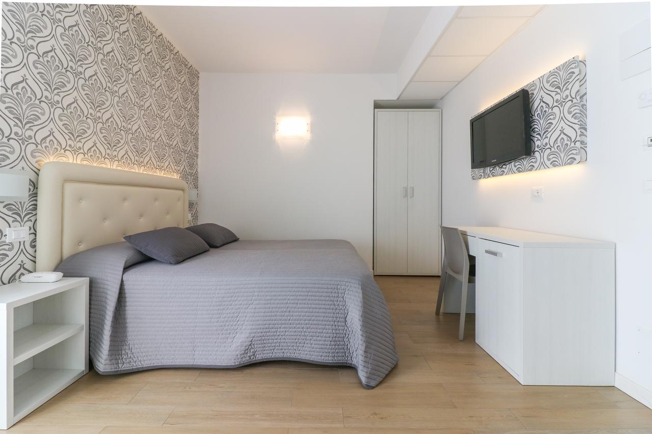 Hotel Jesulum Lido di Jesolo Bagian luar foto